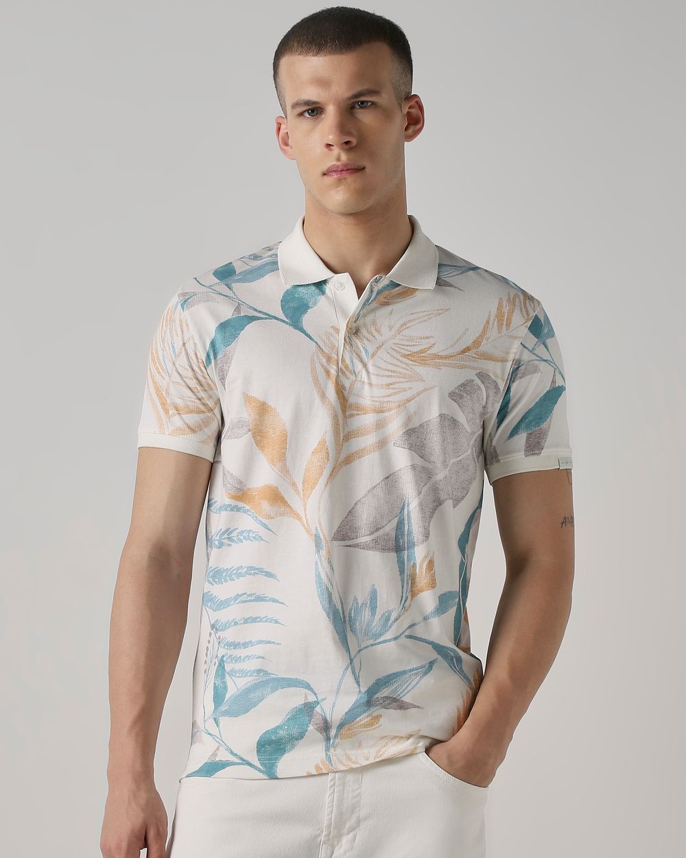 Off White Leaf Print Slim Fit T-Shirt