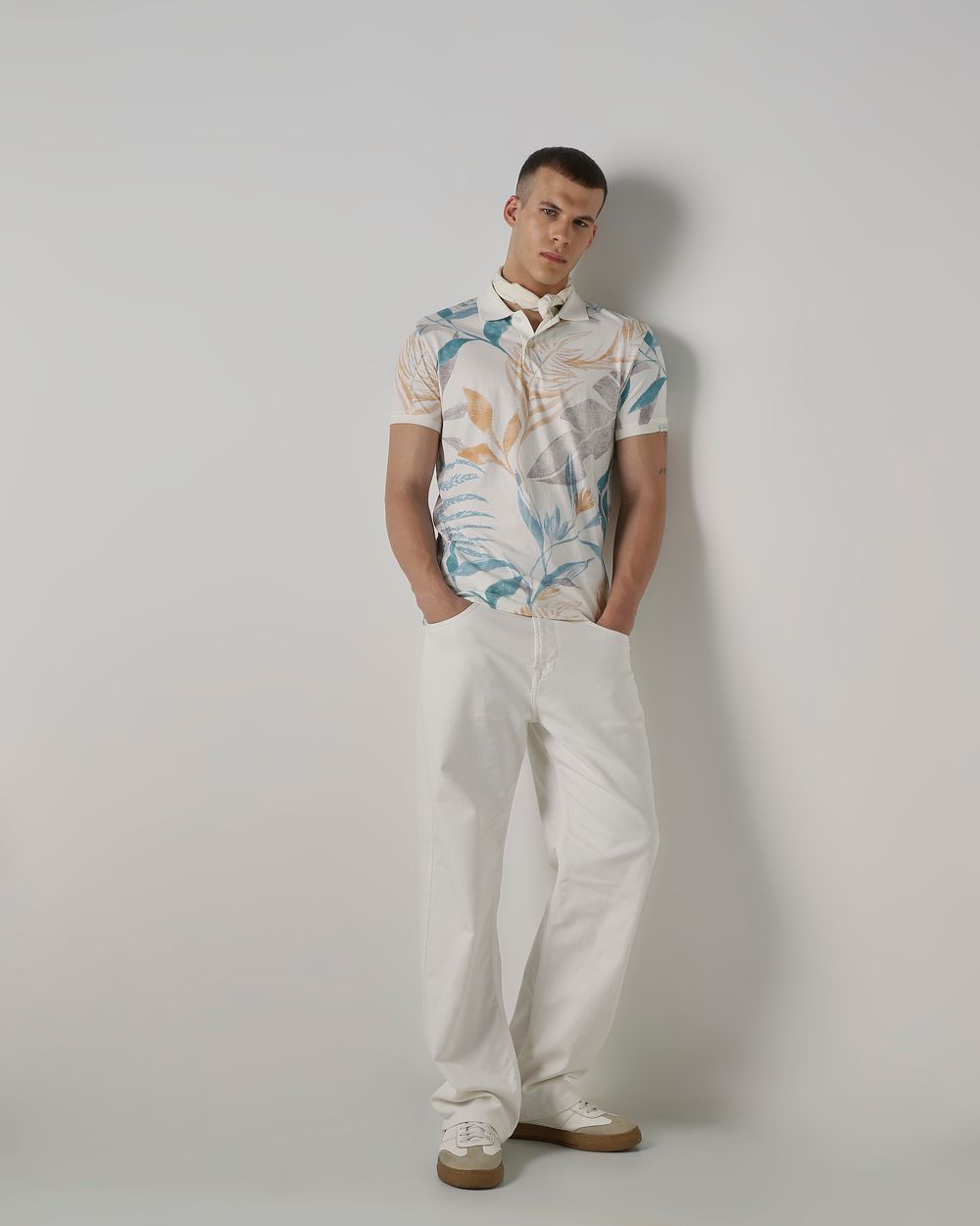Off White Leaf Print Slim Fit T-Shirt