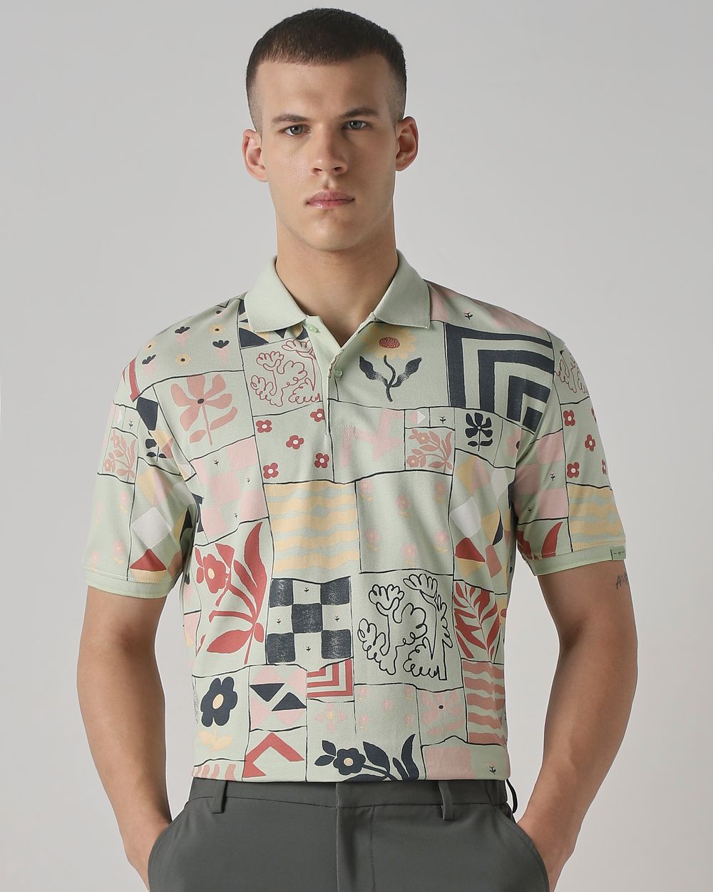 Green Abstract Print Regular Fit T-Shirt
