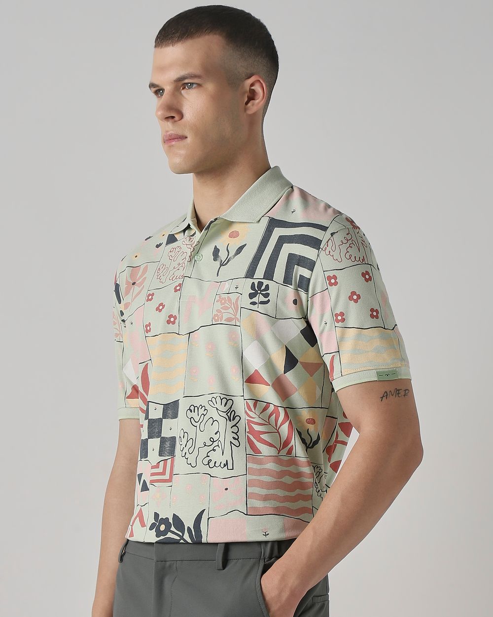Green Abstract Print Regular Fit T-Shirt