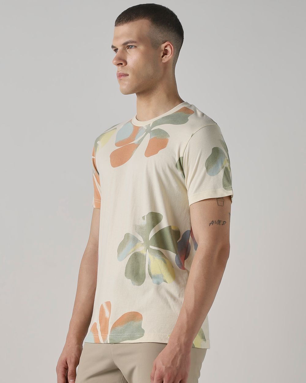 Off White Floral Print Slim Fit T-Shirt