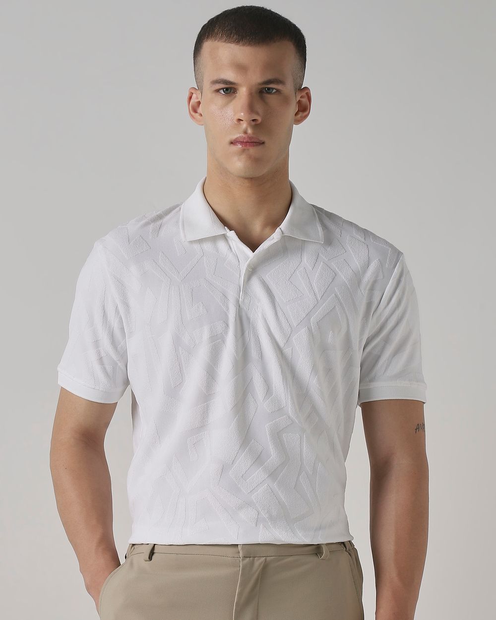 White Textured Plain Slim Fit Polo