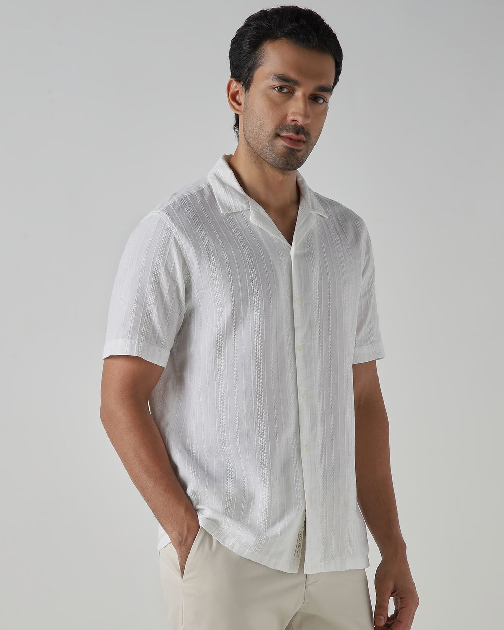White Textured Plain Relaxed Fit Casual Shirt