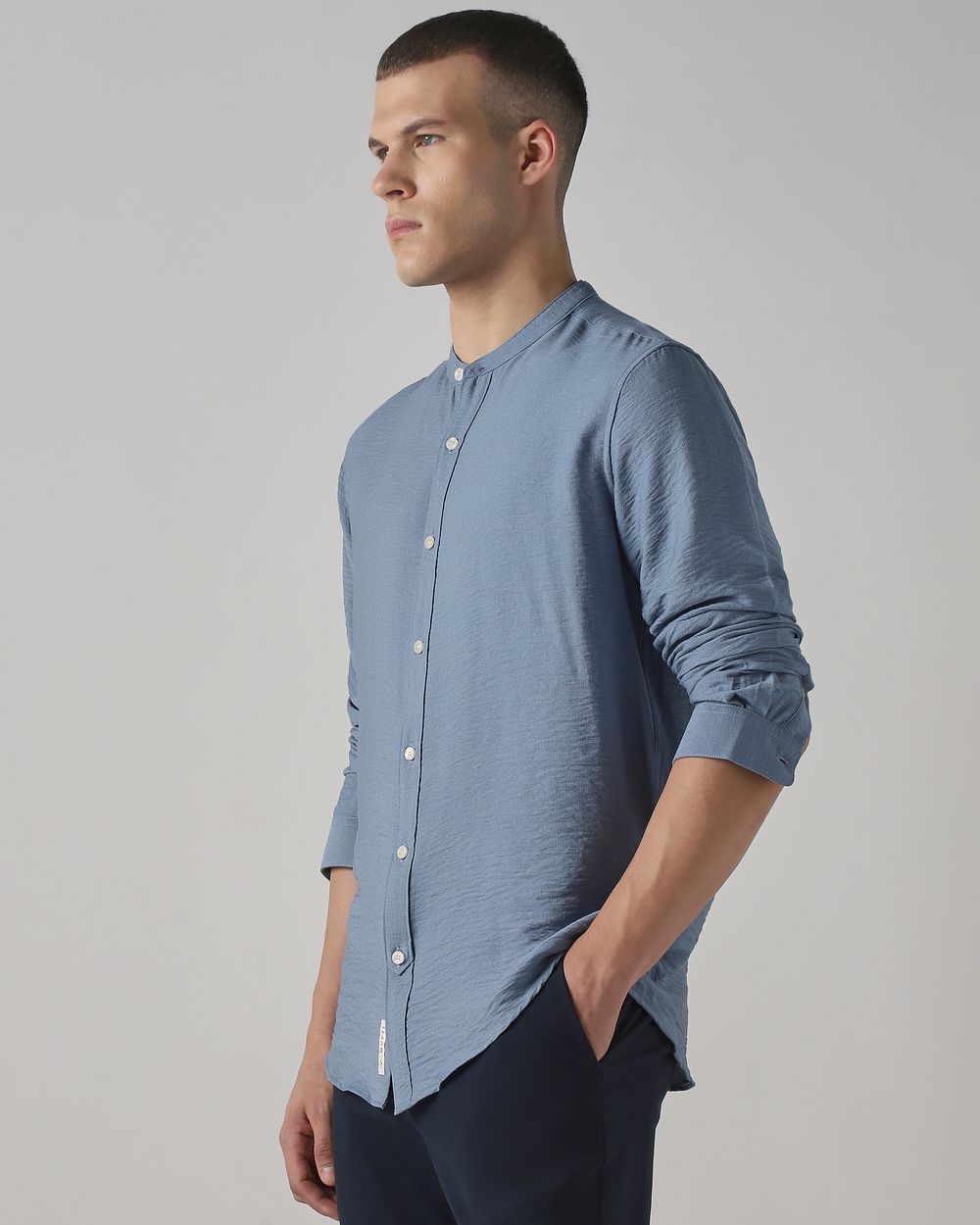 Blue Textured Plain Slim Fit Casual Shirt