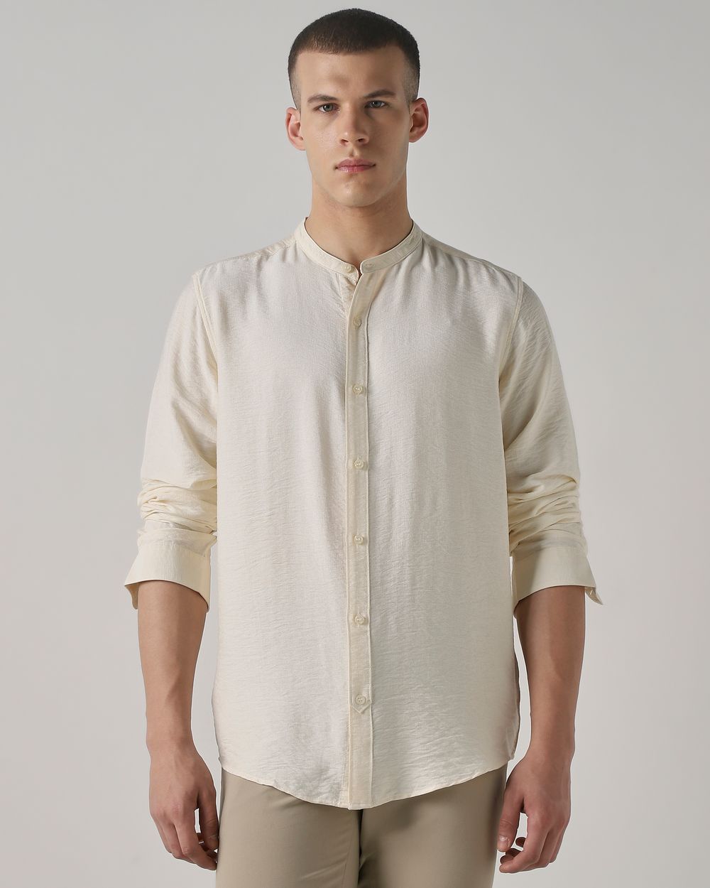 Off White Textured Plain Slim Fit Casual Shirt