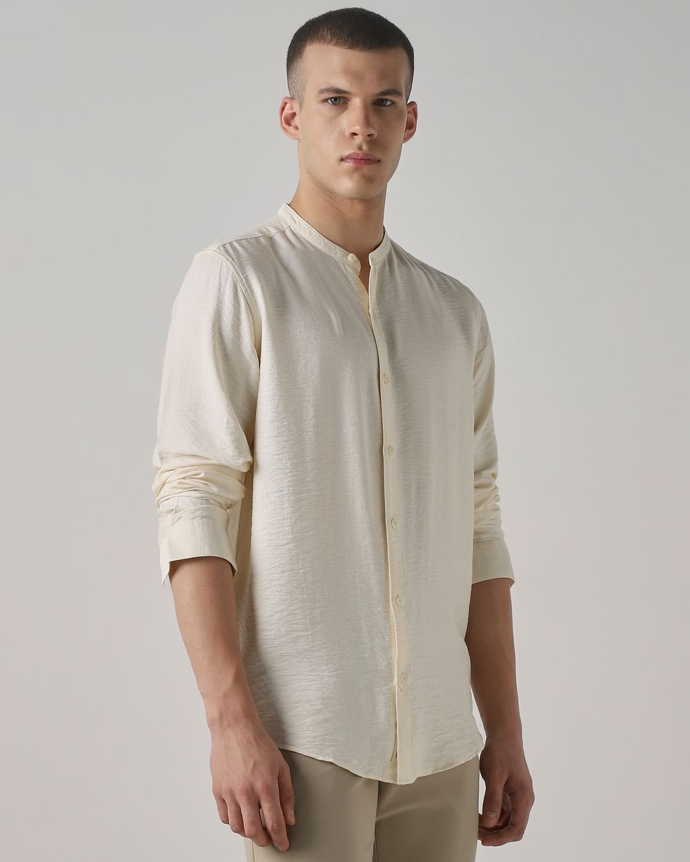 Off White Textured Plain Slim Fit Casual Shirt