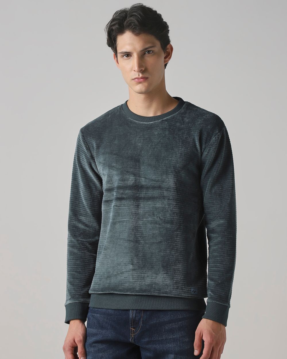 Green Velvet Slim Fit Sweatshirt