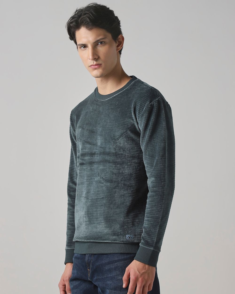 Green Velvet Slim Fit Sweatshirt