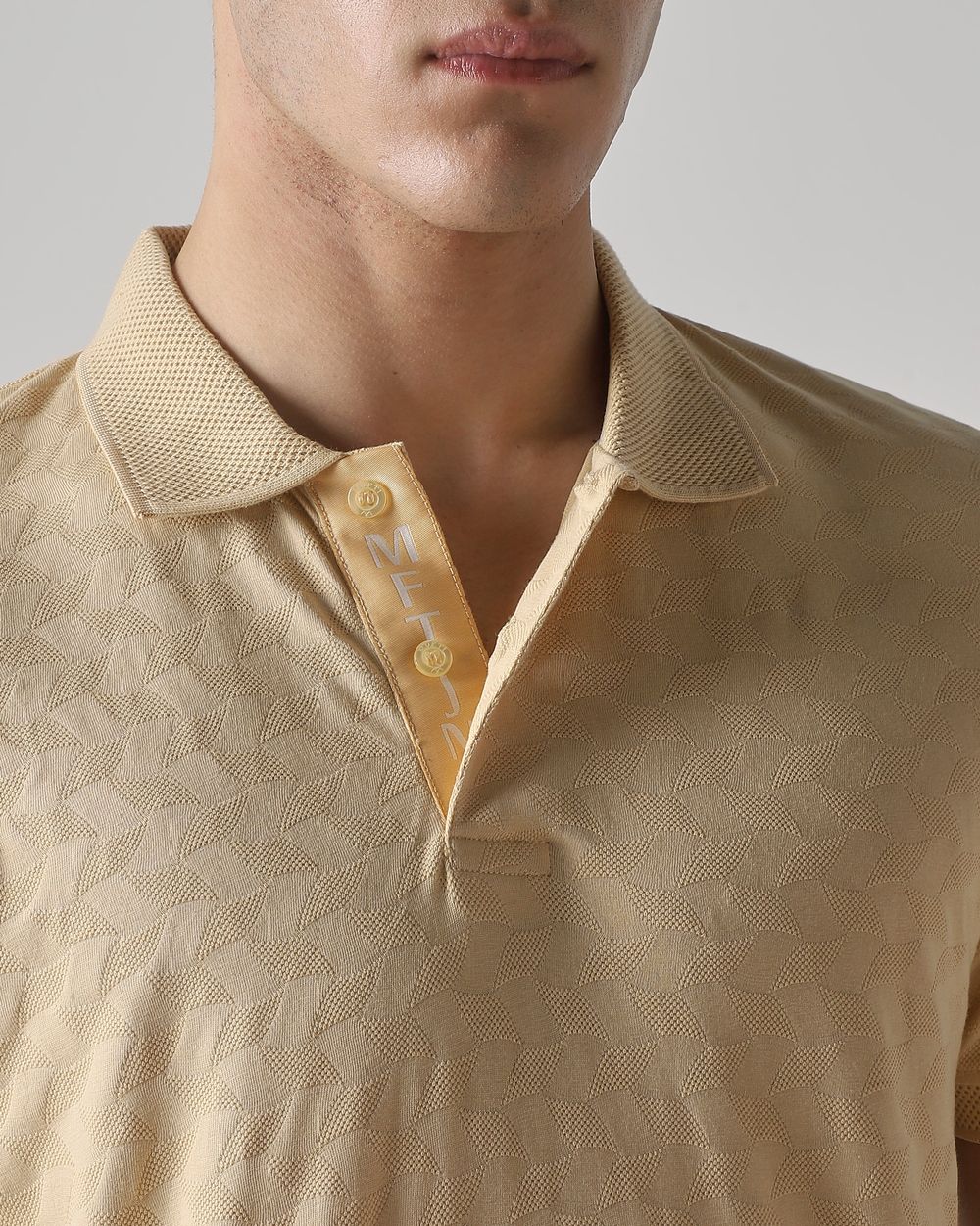 Beige Textured Plain Slim Fit T-Shirt