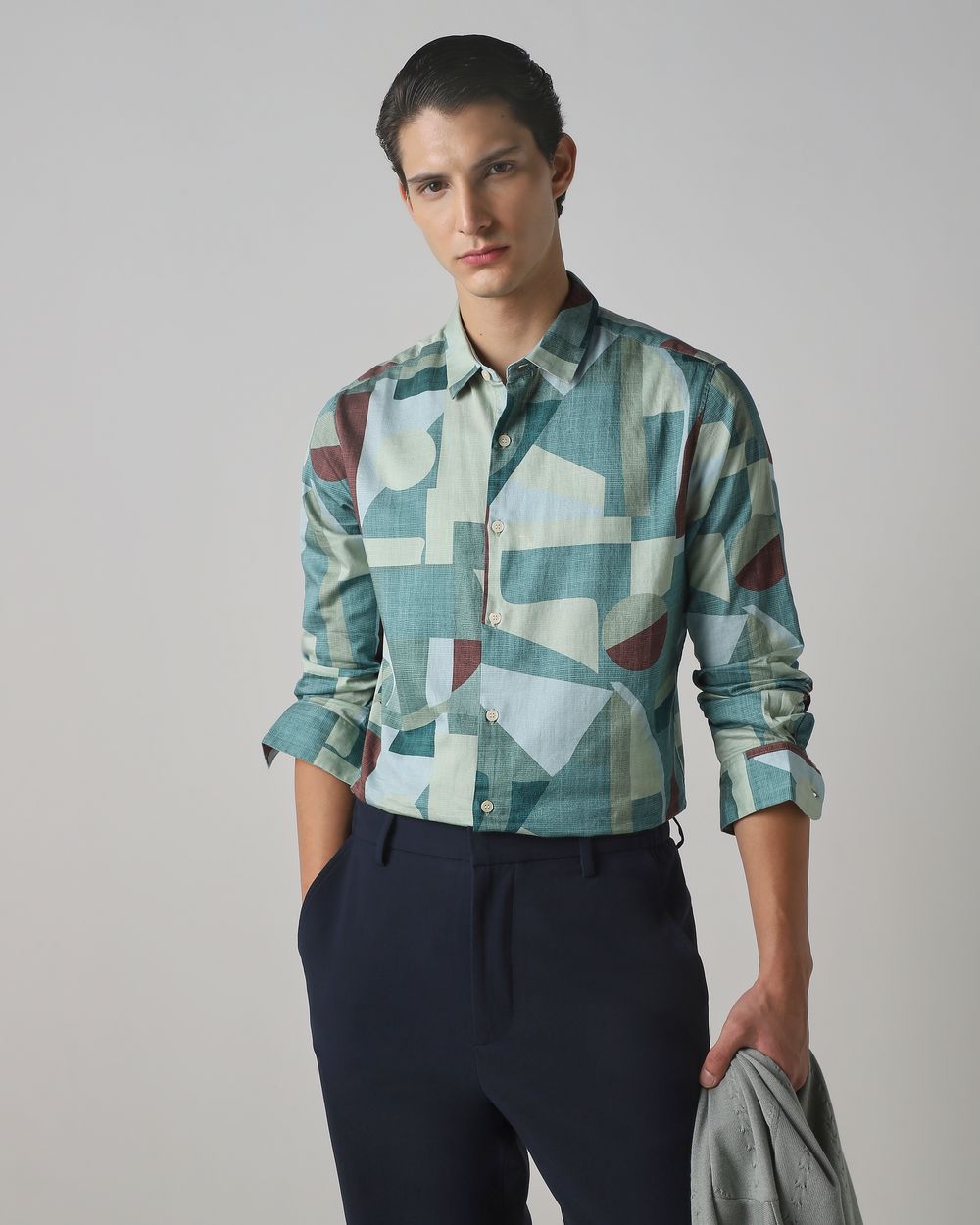 Green Abstract Print Slim Fit Casual Shirt