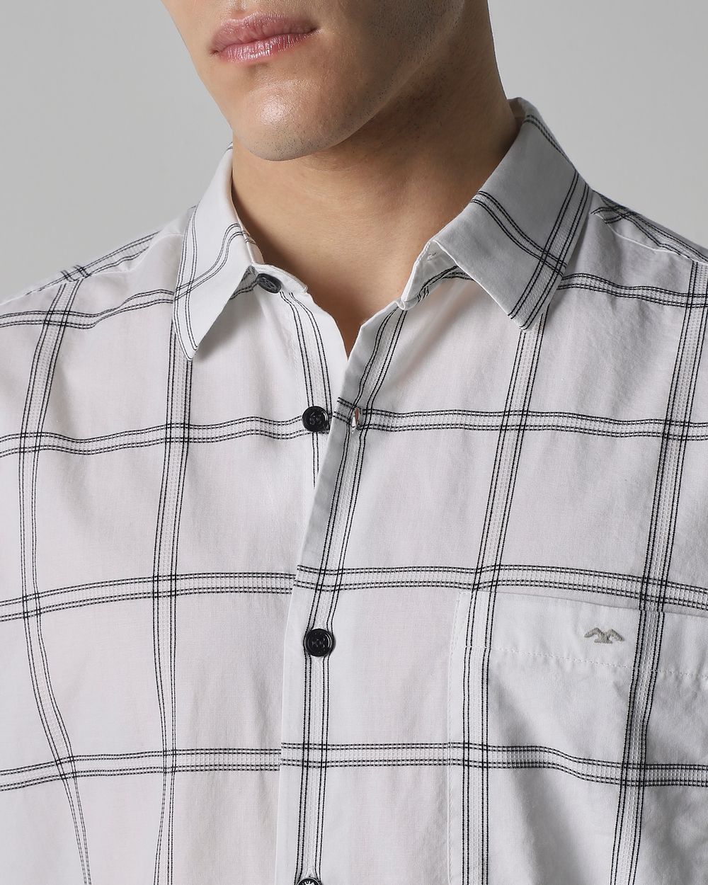 White Textured Check Slim Fit Casual Shirt