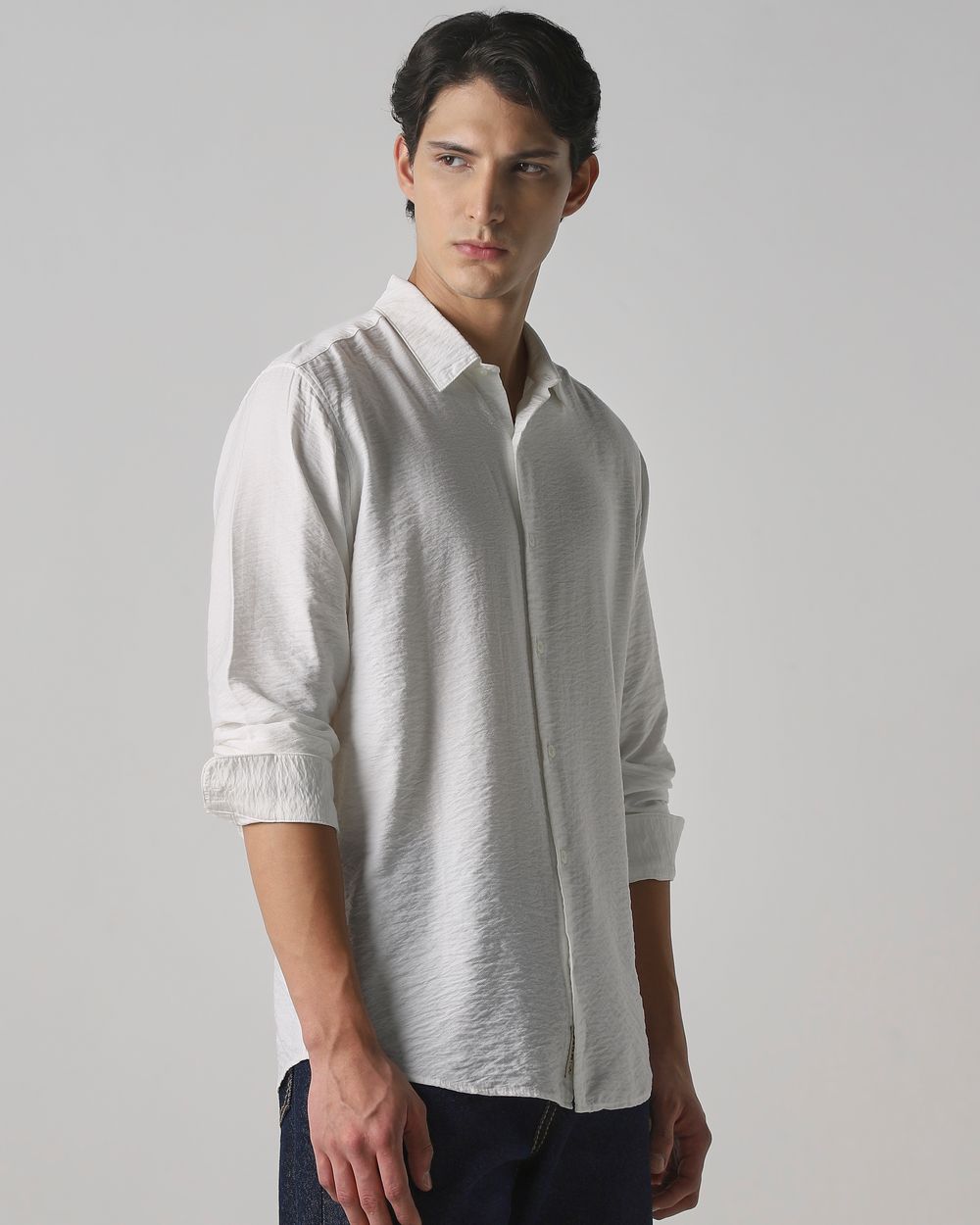 White Textured Plain Slim Fit Casual Shirt