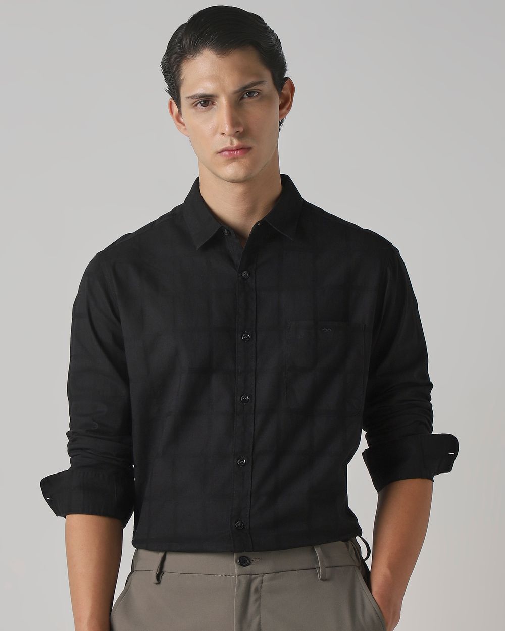 Black Textured Plain Slim Fit Casual Shirt