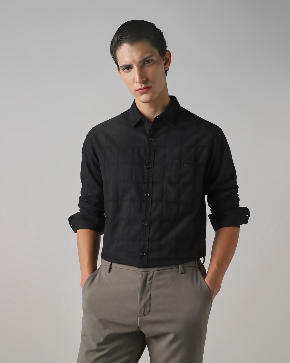 Black Textured Plain Slim Fit Casual Shirt