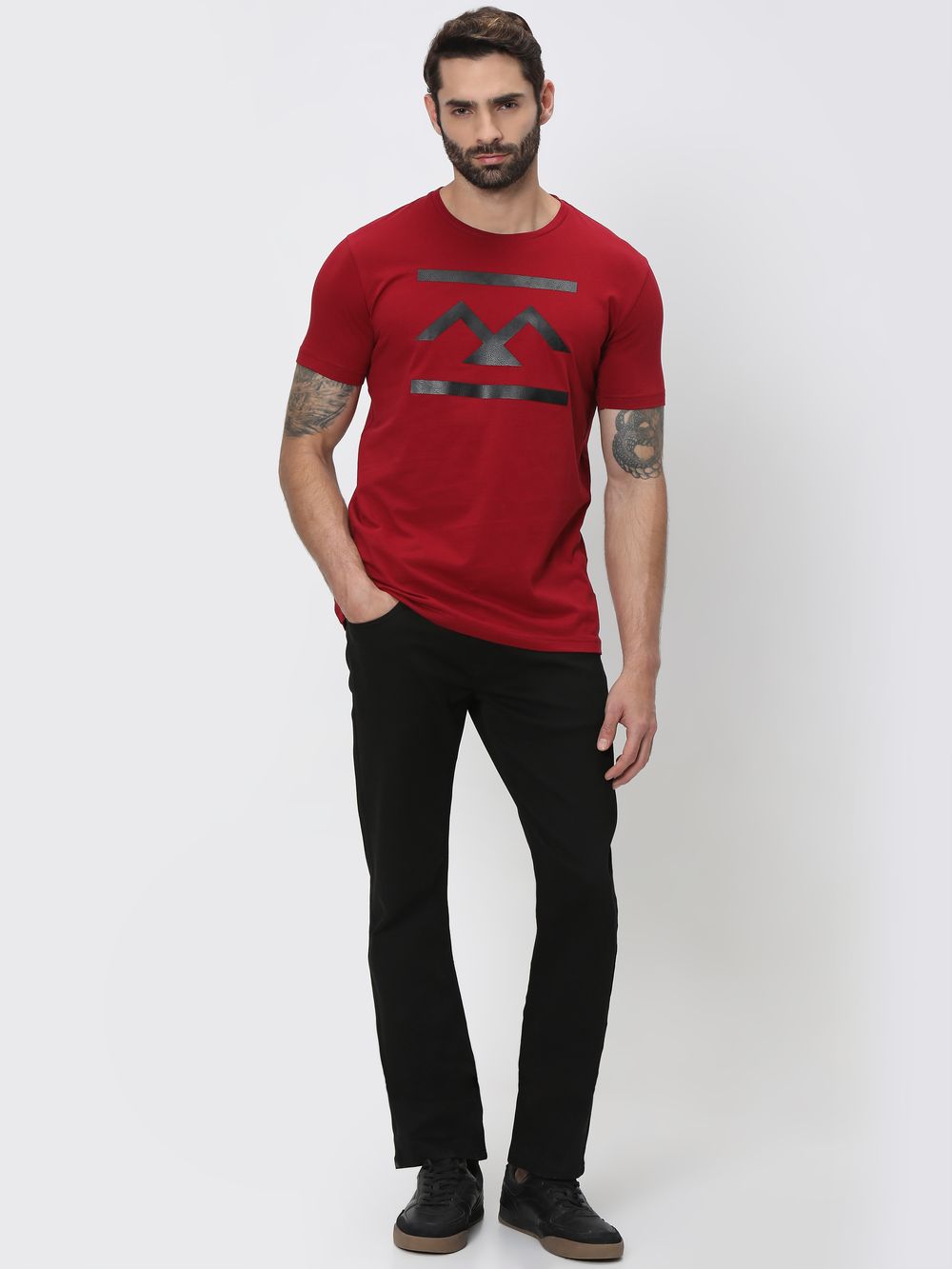 Maroon Textured Logo Slim Fit Graphic Tee