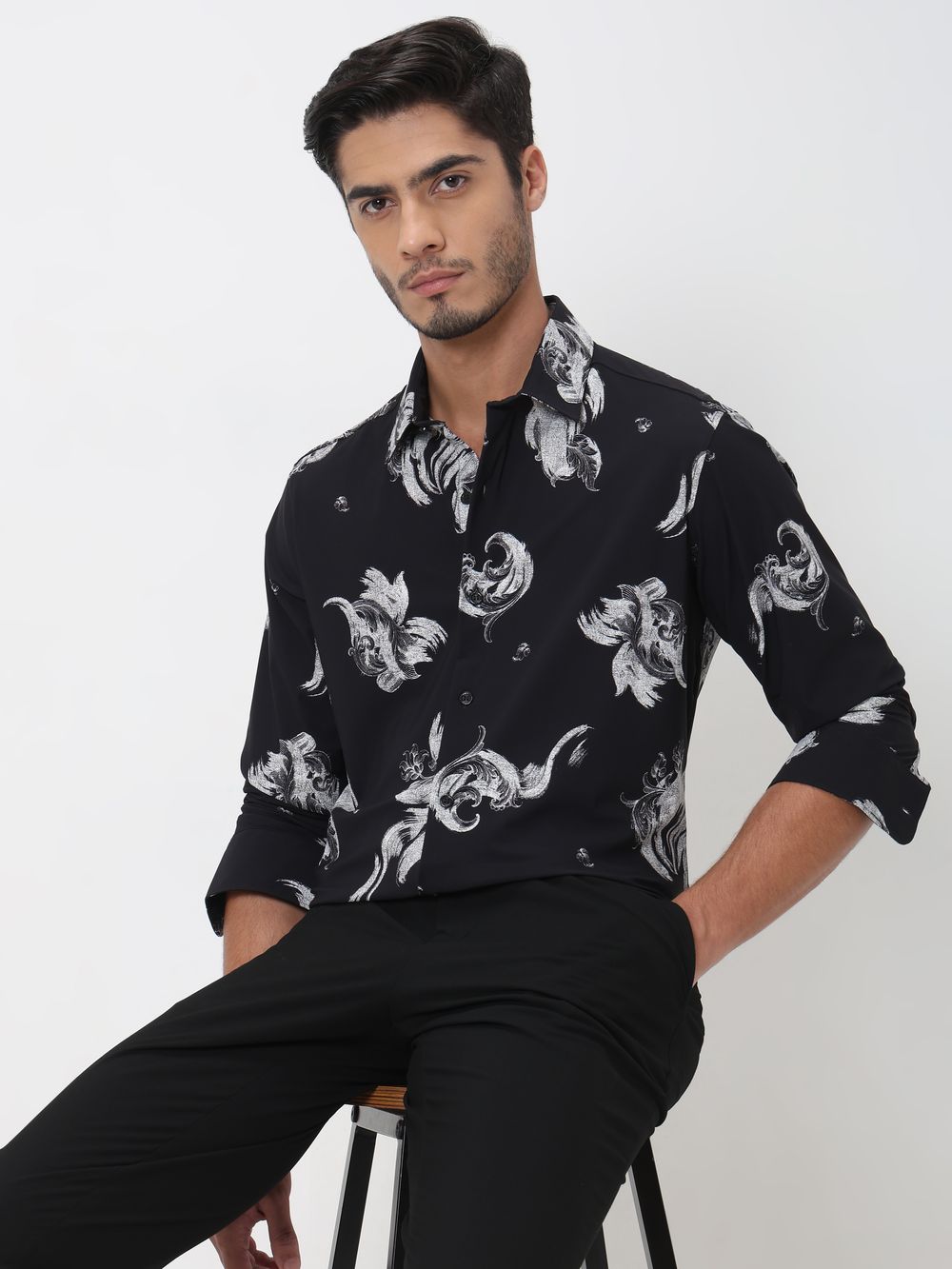 Black Abstract Print Slim Fit Casual Shirt