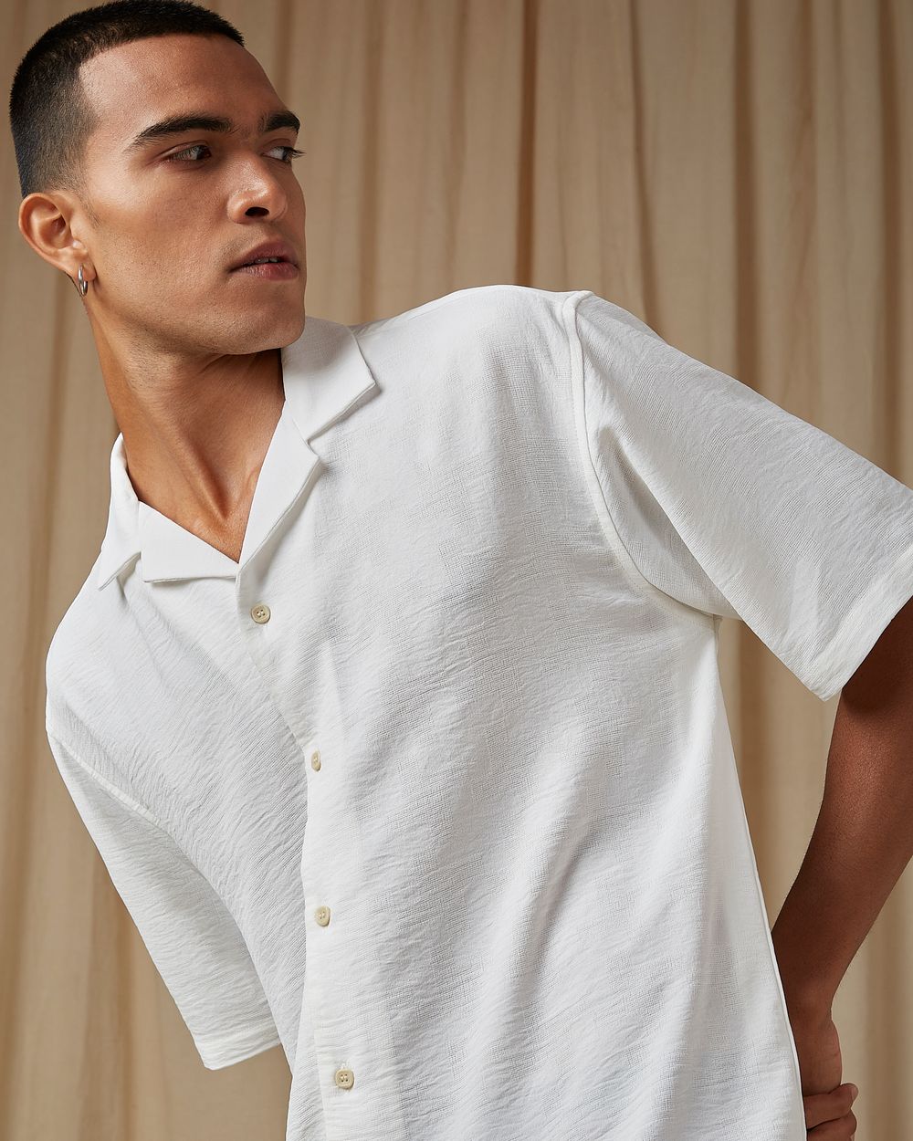 White Textured Plain Loose Fit Casual Shirt