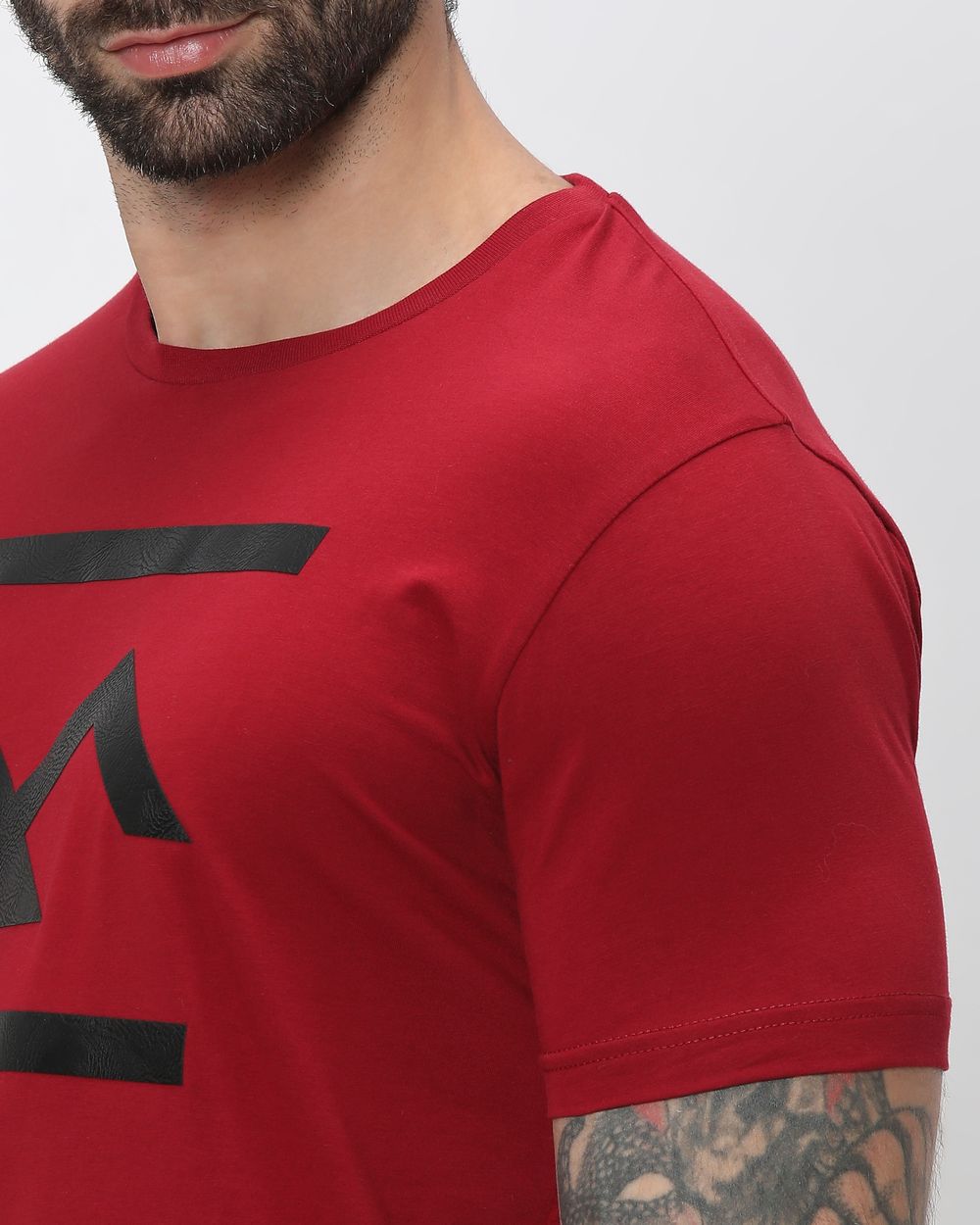 Maroon Textured Logo Slim Fit Graphic Tee
