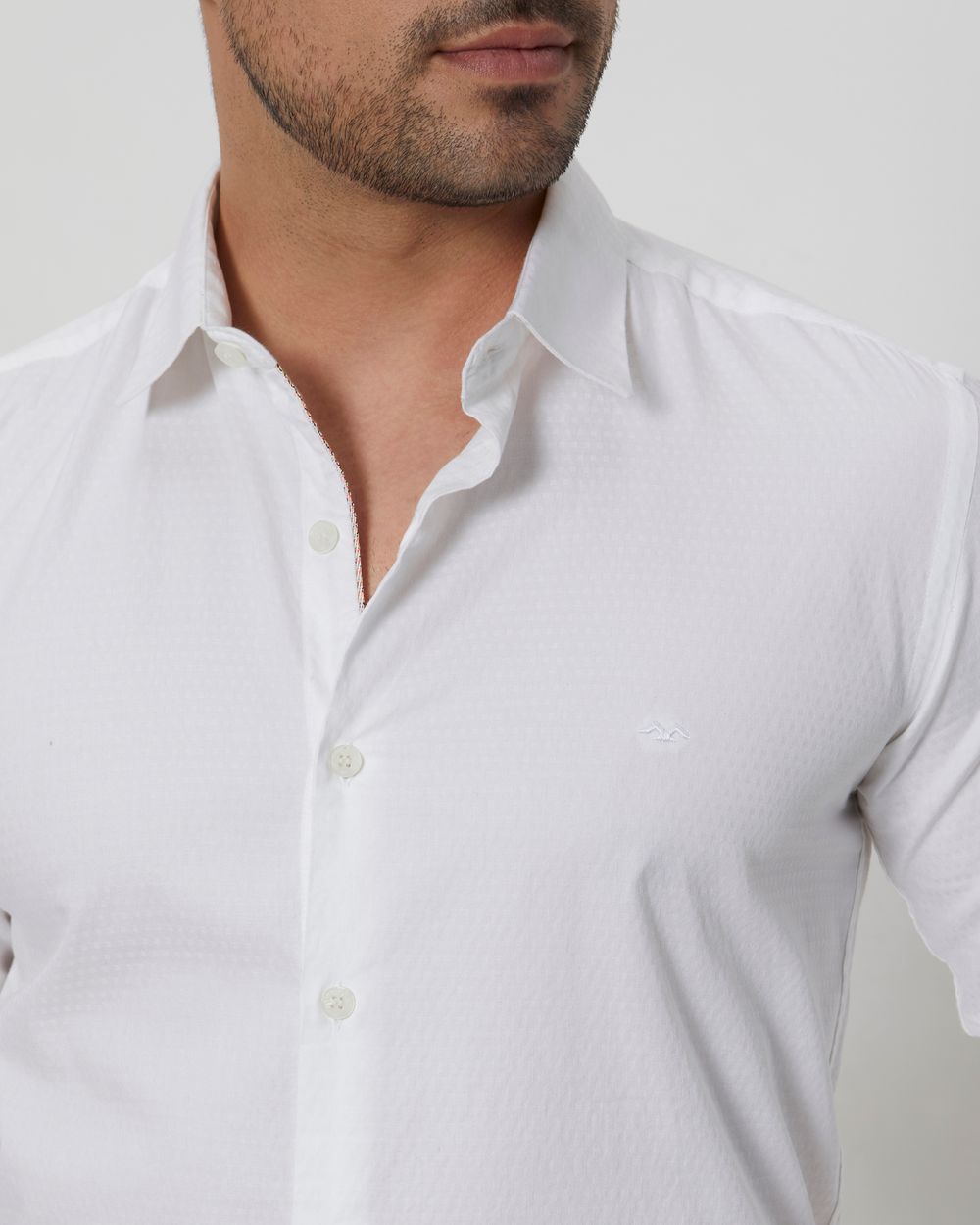 White Textured Plain Slim Fit Casual Shirt