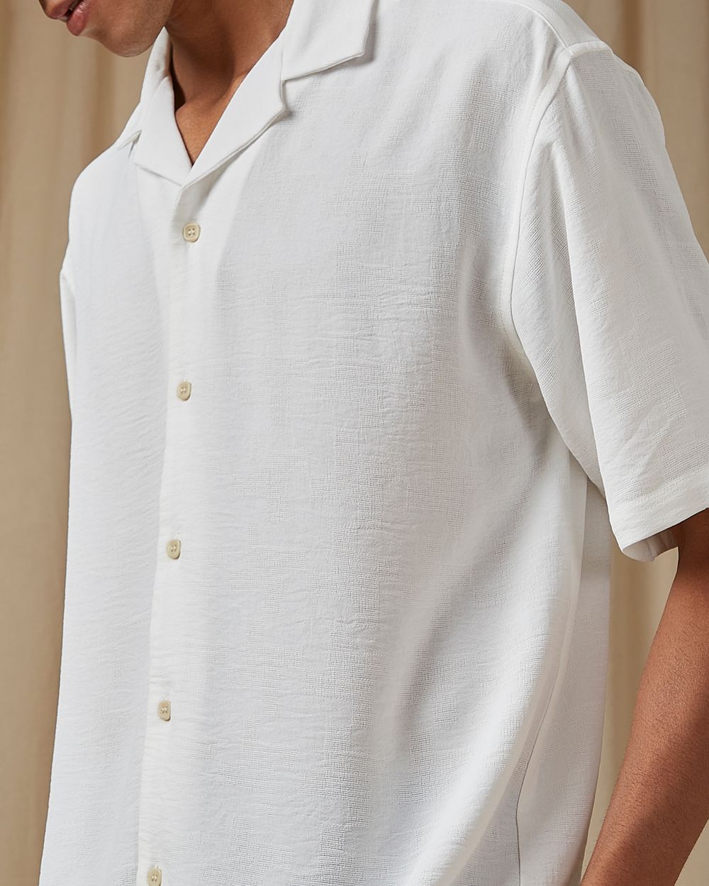 White Textured Plain Loose Fit Casual Shirt
