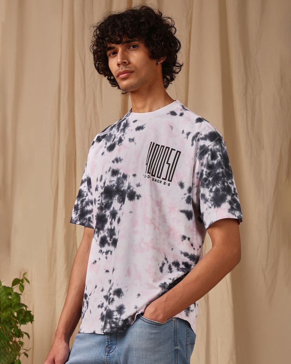 マクドナルド SUPERSTARS TIE DYE TEE, M ピンク Tシャツ 画像12 / 20＞ピンク一色！マクドナルドの“Tシャツ店”が出現