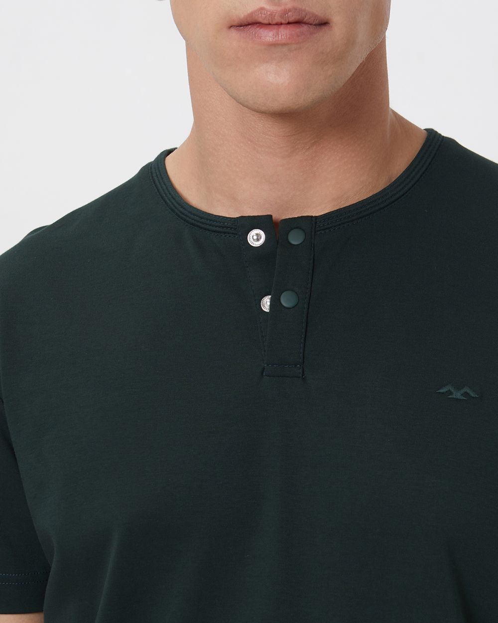 Green Textured Textured Slim Fit Casual Polo