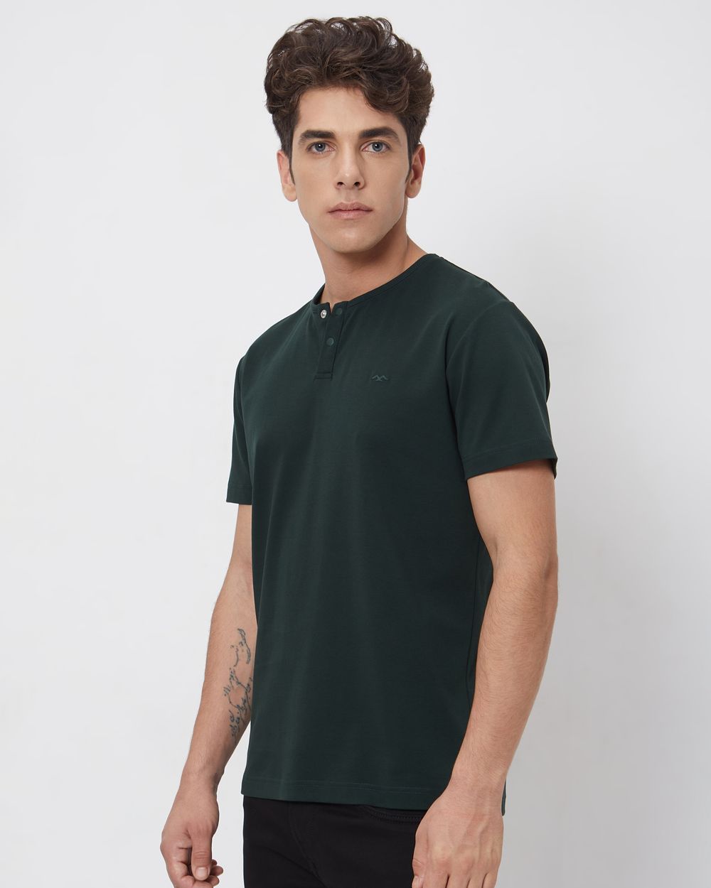 Green Textured Textured Slim Fit Casual Polo