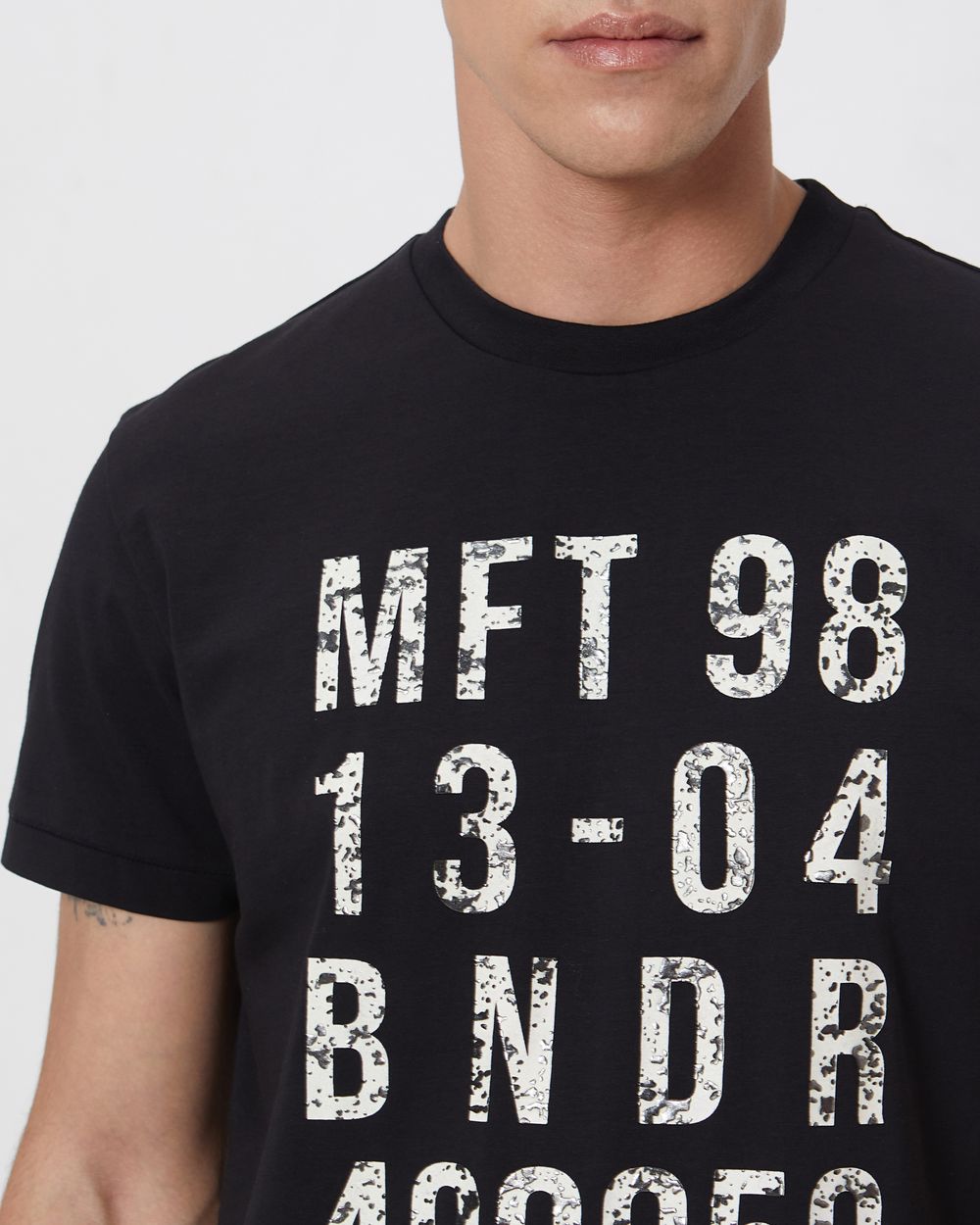 Black Graphic Plainslim Fit Casual T-Shirt