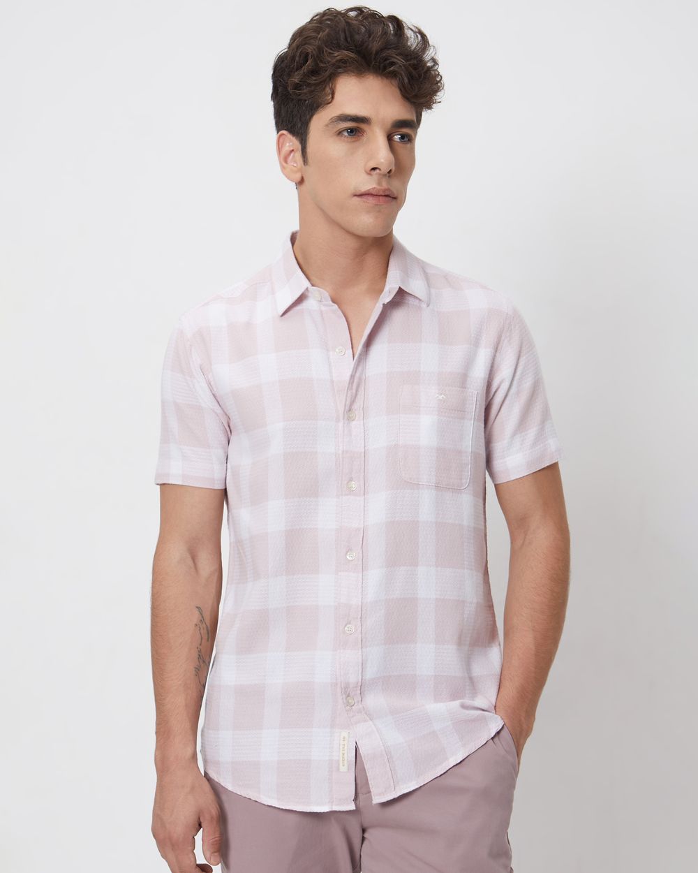 Pink & White Textured Check Slim Fit Casual Shirt
