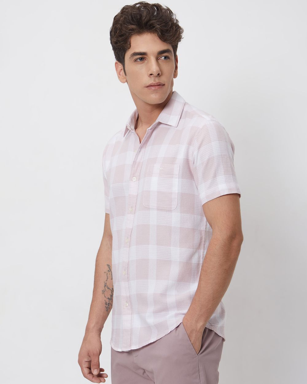 Pink & White Textured Check Slim Fit Casual Shirt