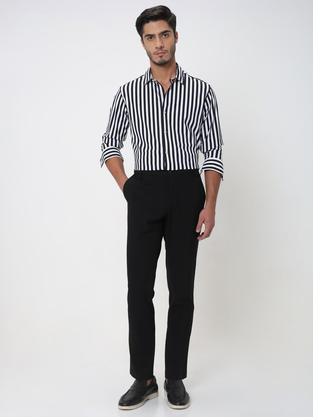 Black shirt with white stripes 2025