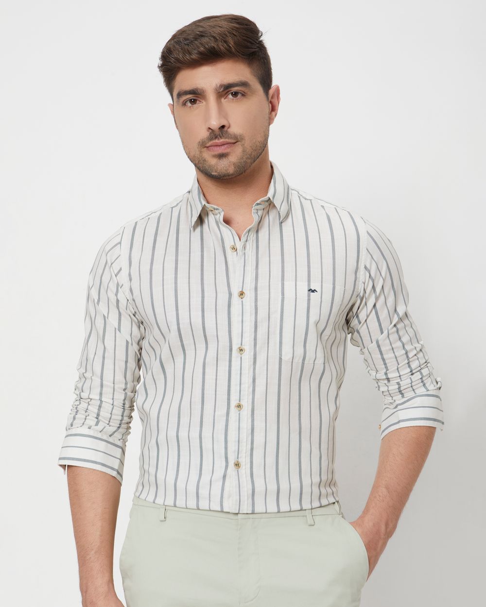 Off White Printed Stripe Slim Fit Casual Shirt