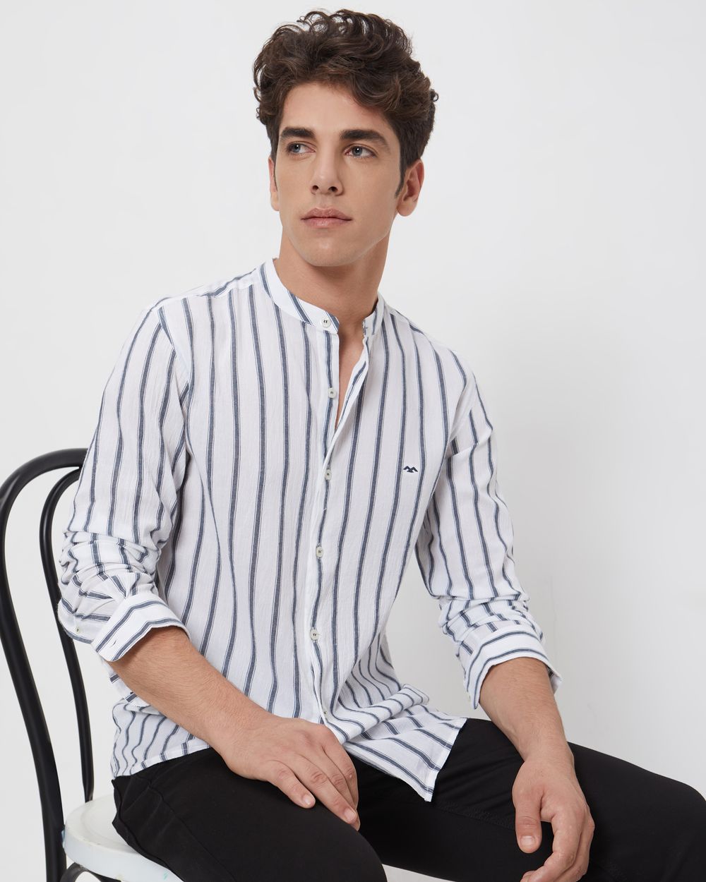 Navy Textured Stripe Slim Fit Casual Shirt