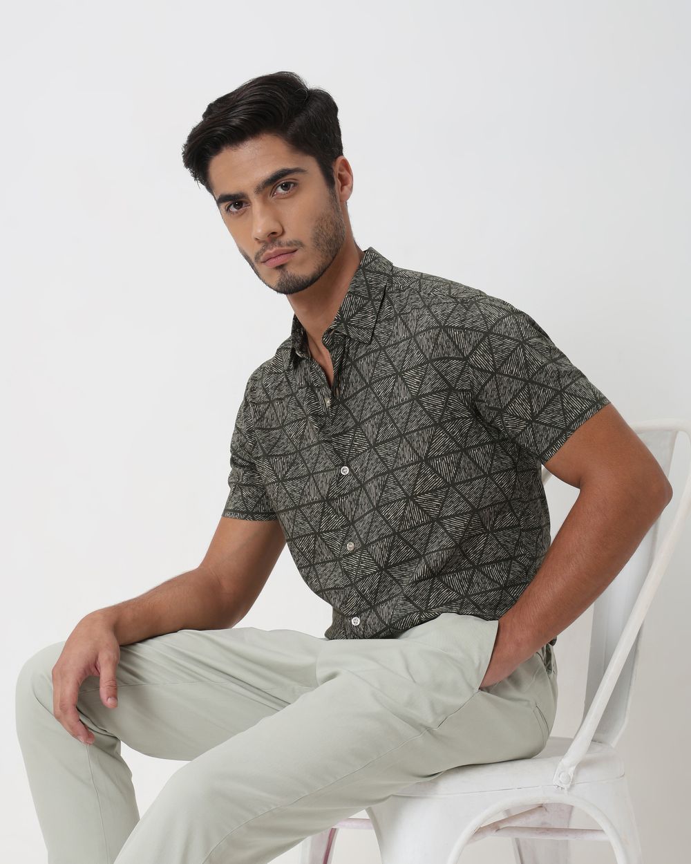 Olive Geometric Print Slim Fit Casual Shirt