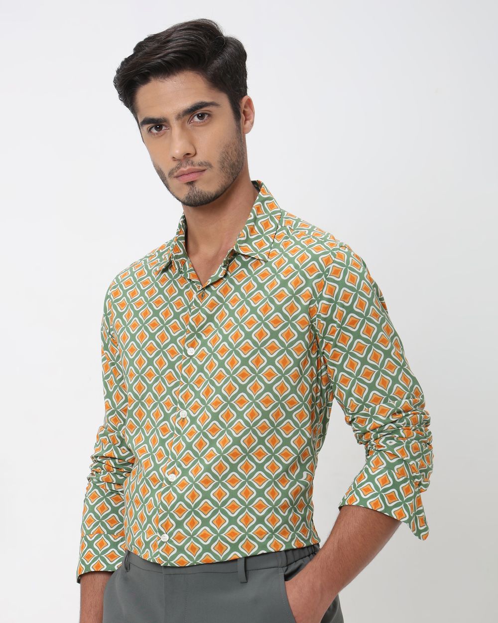 Green Geometric Print Slim Fit Casual Shirt