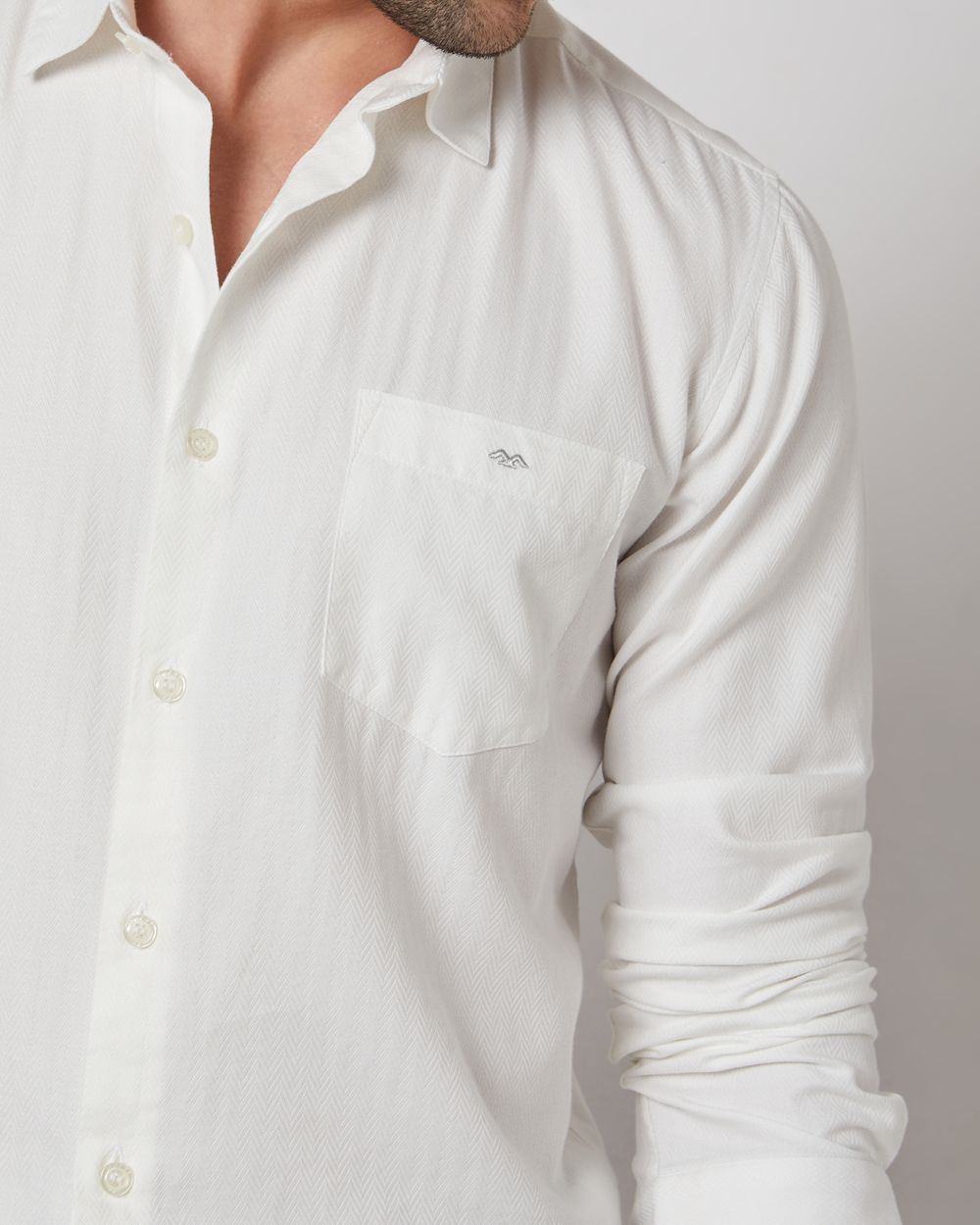 White Textured Plain Slim Fit Casual Shirt
