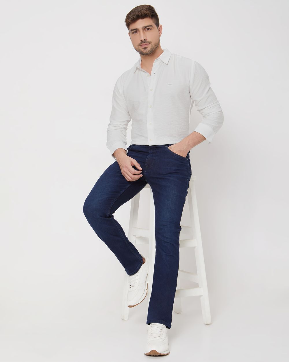 White Textured Plain Slim Fit Casual Shirt