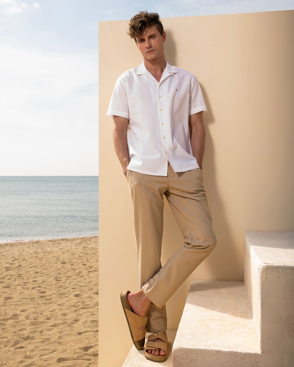 White Textured Plain Relaxed Fit Casual Shirt