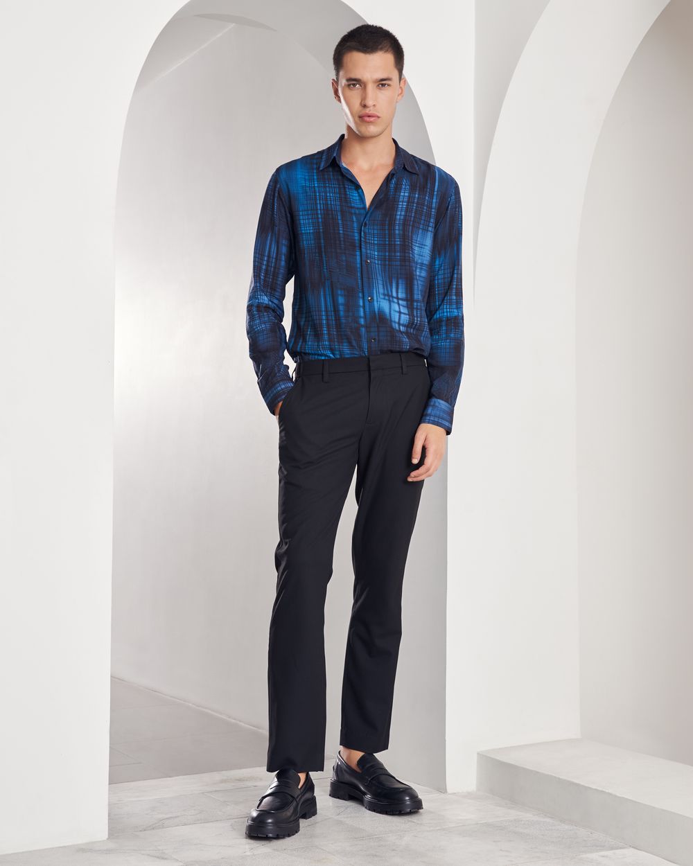 Blue Digital Print Slim Fit Casual Shirt