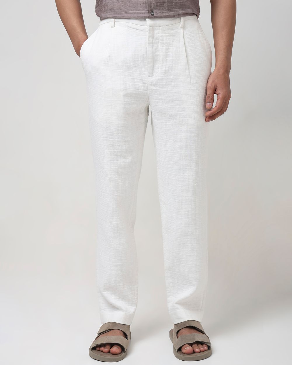 White Relaxed Tapered Fit Seersucker Single Pleat Trouser