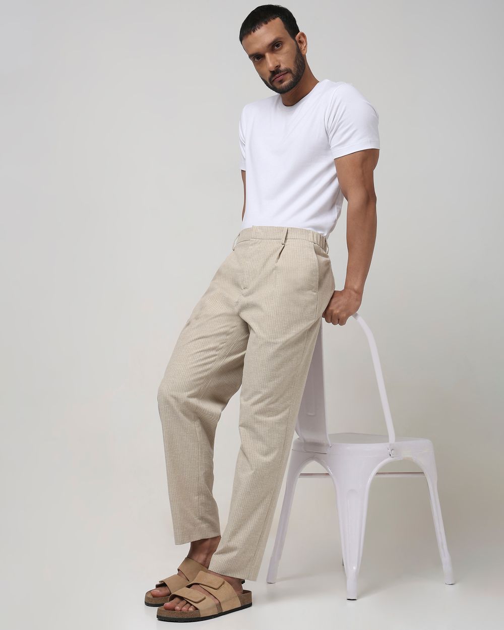 Beige Relaxed Tapered Fit Seersucker Single Pleat Trouser