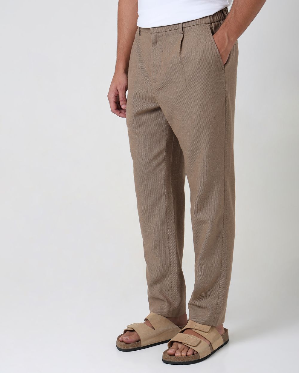 Brown Relaxed Tapered Fit Seersucker Single Pleat Trouser