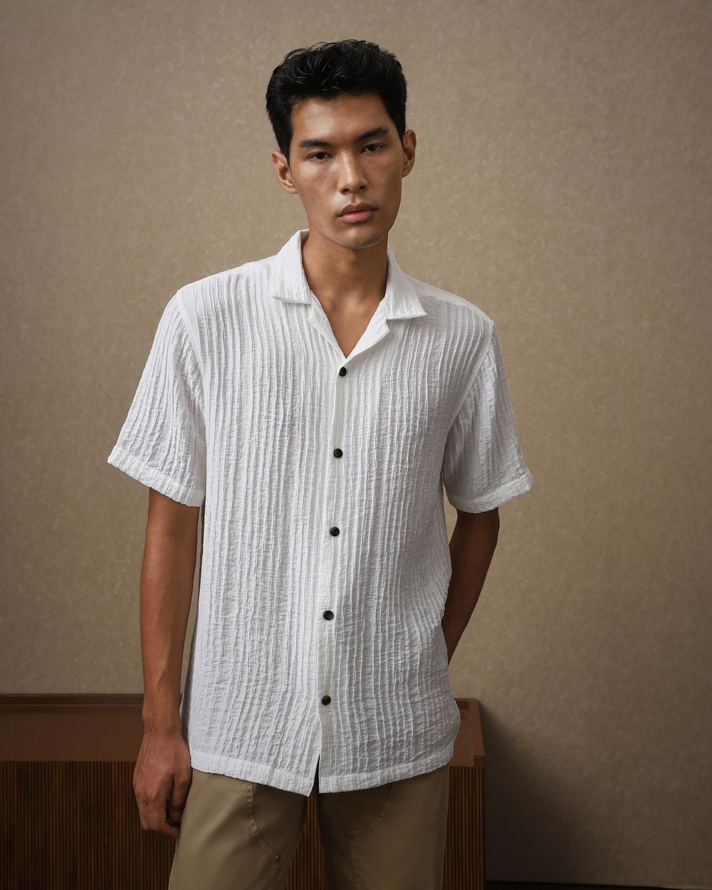White Textured Plain Loose Fit Casual Shirt