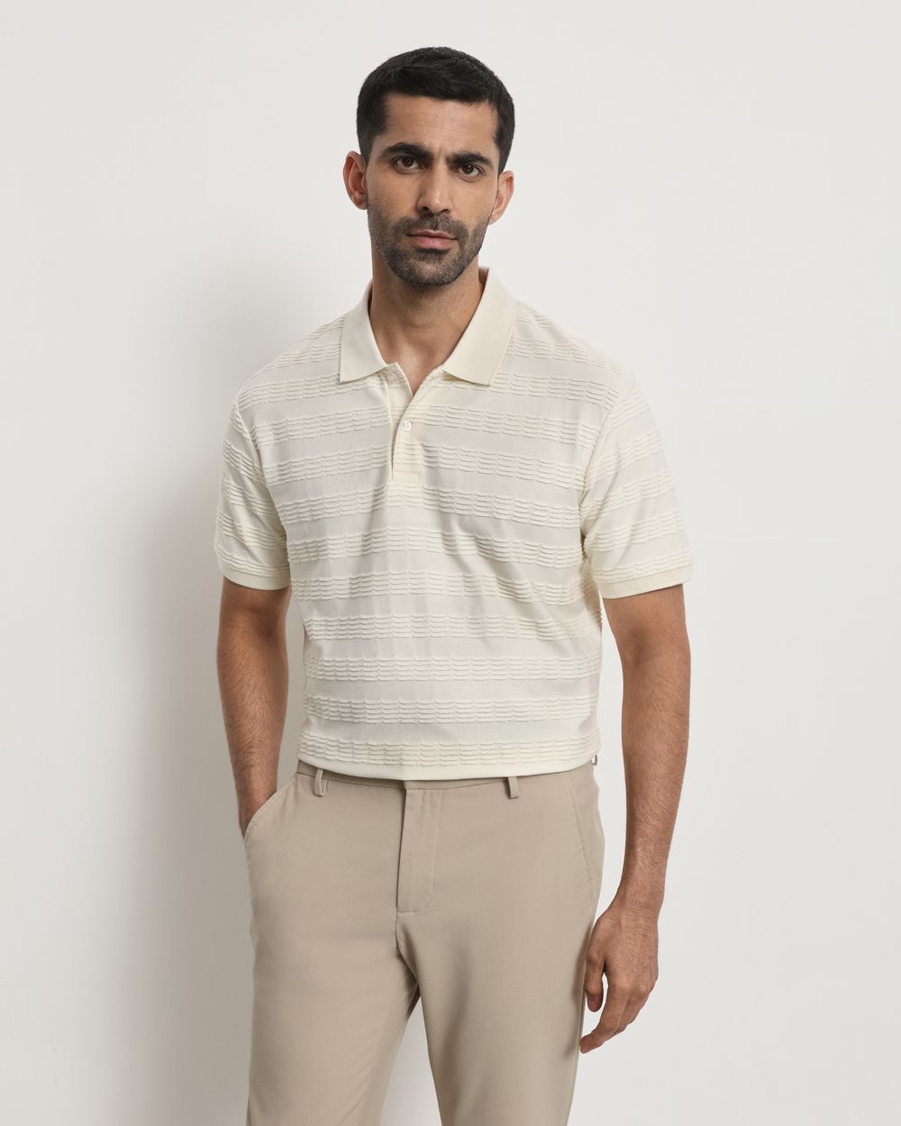Off White Textured Plain Slim Fit Polo