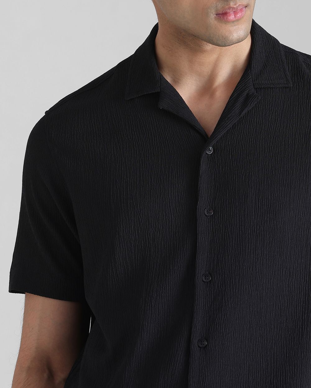 Black Textured Plain  Relaxed Fit Casual Shirt