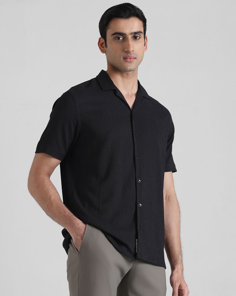 Black Textured Plain  Relaxed Fit Casual Shirt