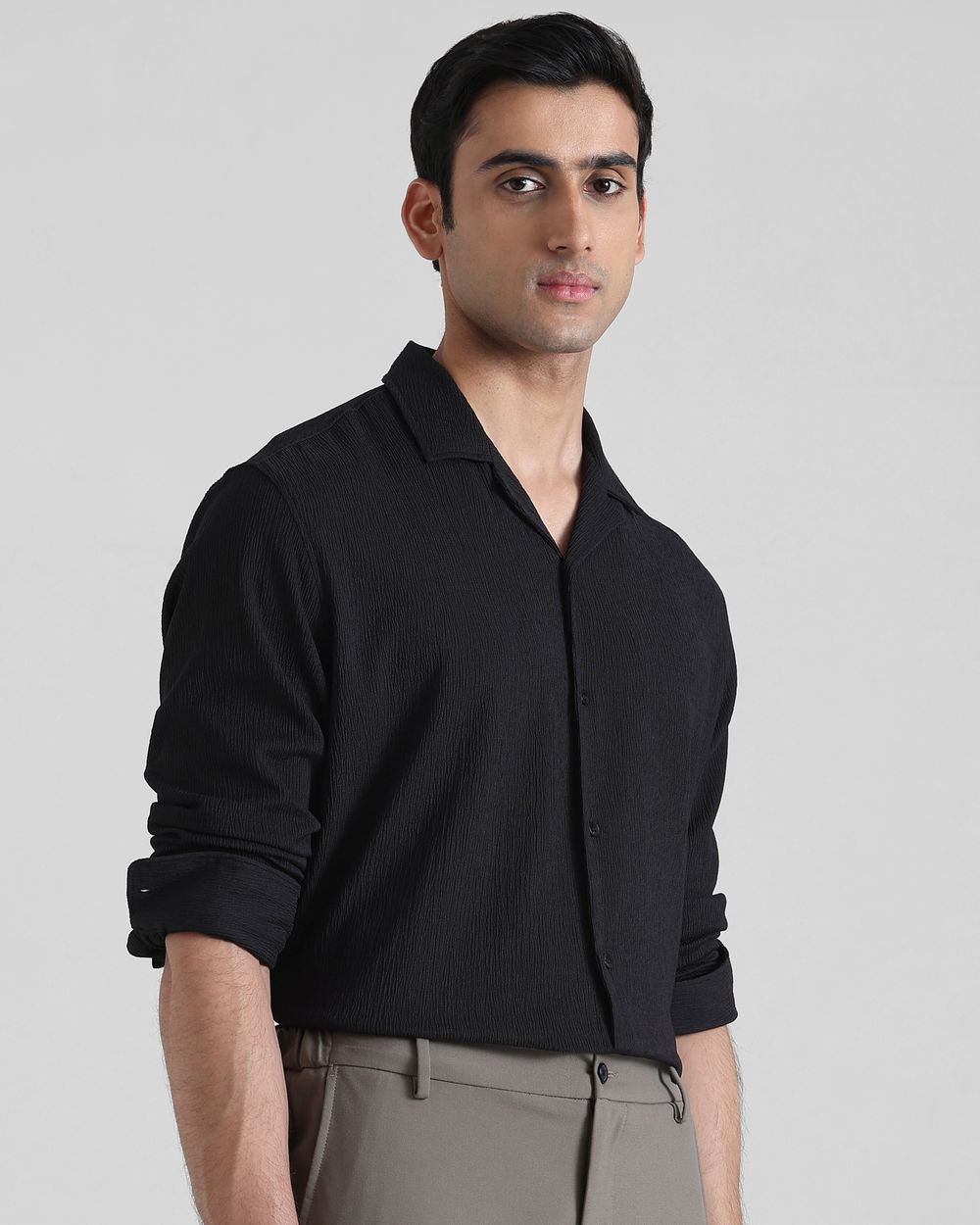 Black Textured Plain  Slim Fit Casual Shirt