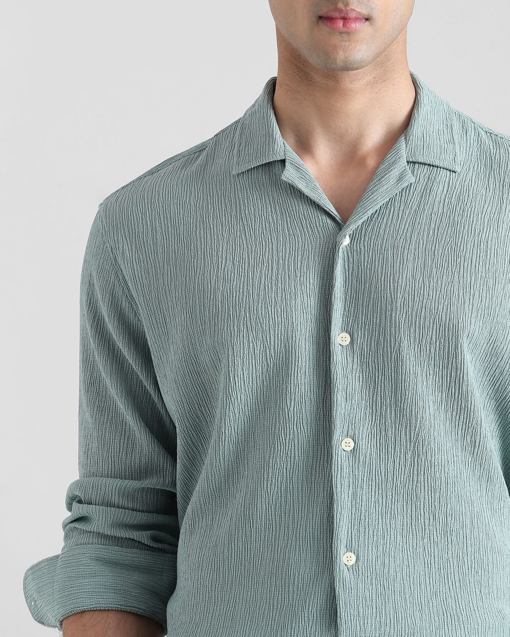 Green Textured Plain  Slim Fit Casual Shirt