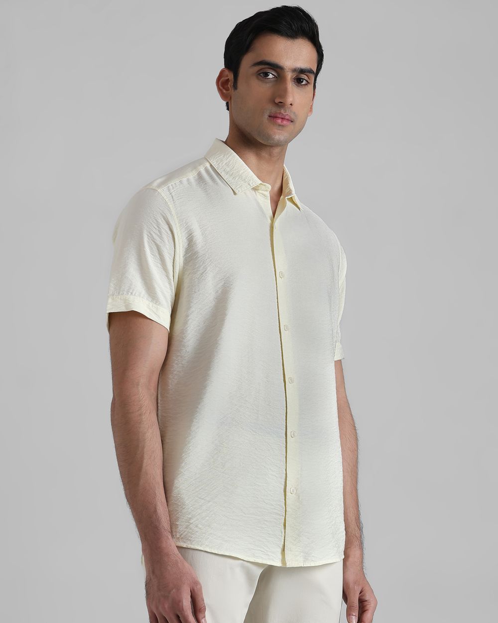 Off White Textured Plain Slim Fit Casual Shirt