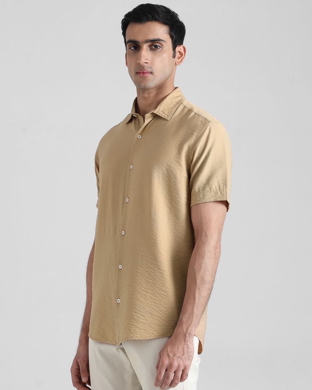 Beige Textured Plain Slim Fit Casual Shirt